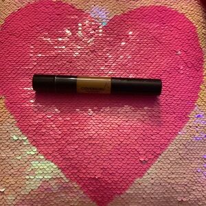 Covergirl TruBlend It’s Lit Brush-On Concealer #8206